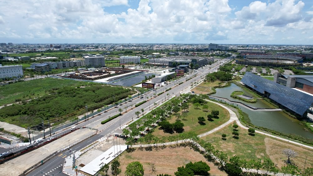 台南親子旅遊|國立臺灣歷史博物館 南科悦揚 安南區 永康區 商圈美食 亞太國際棒球訓練中心 史博館特區 - 第6張圖 台南親子旅遊|國立臺灣歷史博物館 南科悦揚 安南區 永康區 商圈美食 亞太國際棒球訓練中心 史博館特區