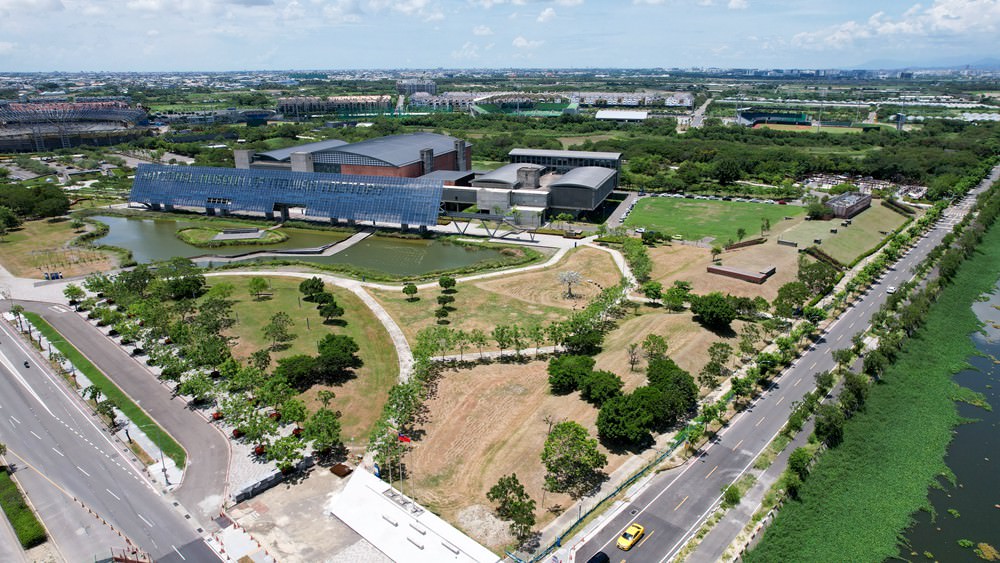 台南親子旅遊|國立臺灣歷史博物館 南科悦揚 安南區 永康區 商圈美食 亞太國際棒球訓練中心 史博館特區 - 第2張圖 台南親子旅遊|國立臺灣歷史博物館 南科悦揚 安南區 永康區 商圈美食 亞太國際棒球訓練中心 史博館特區