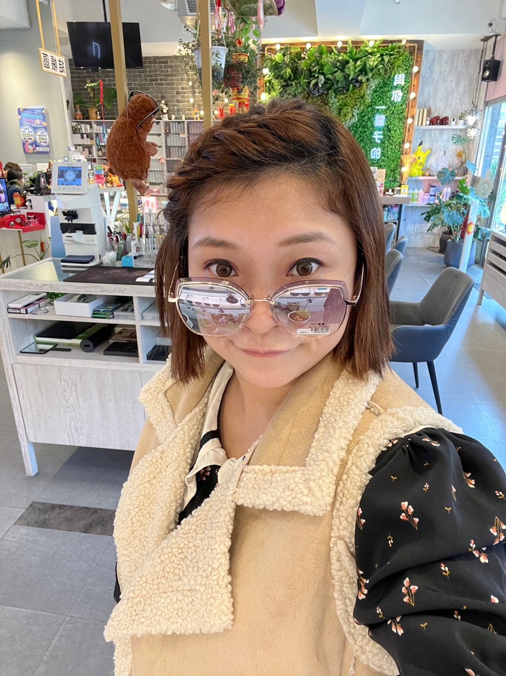 愛斯眼鏡精品｜屏東典藏館 德國NO.1 OptoVision客製化 鑽晶膜 Volkswagen純鈦鏡框 配鏡3D體驗