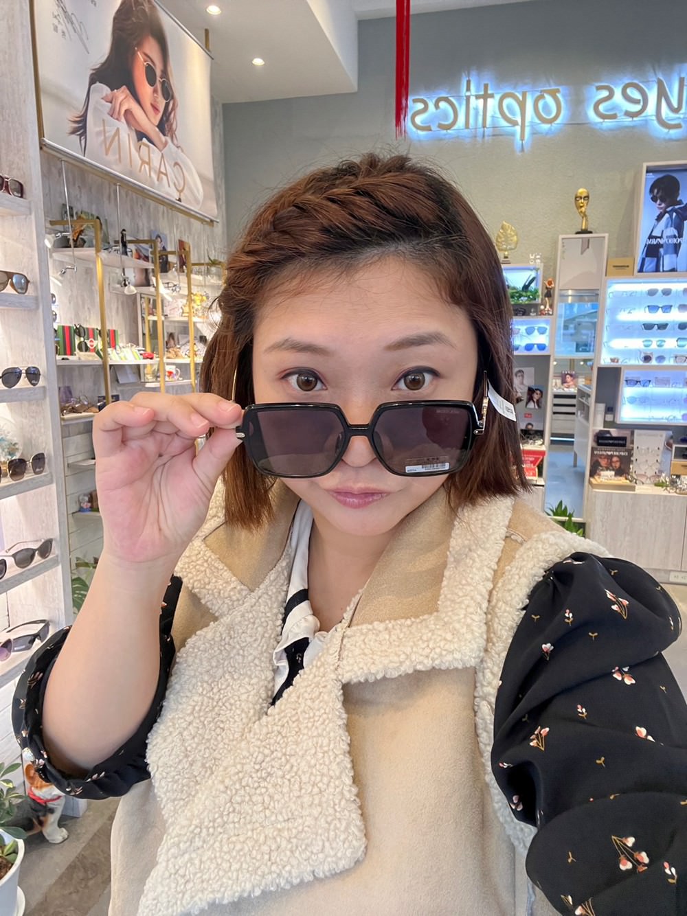 愛斯眼鏡精品｜屏東典藏館 德國NO.1 OptoVision客製化 鑽晶膜 Volkswagen純鈦鏡框 配鏡3D體驗