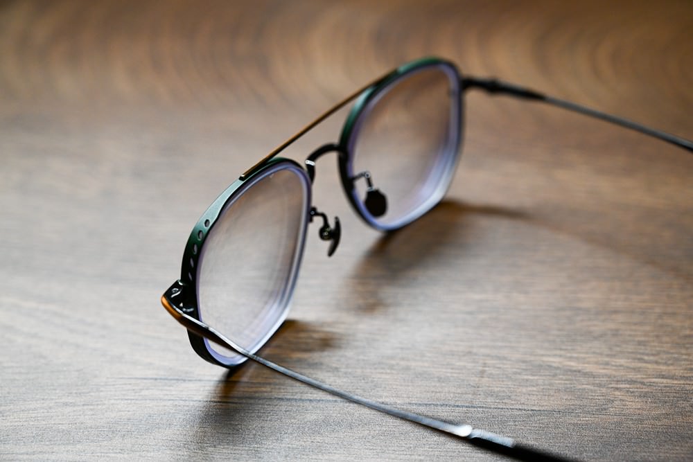 愛斯眼鏡精品｜屏東典藏館 德國NO.1 OptoVision客製化 鑽晶膜 Volkswagen純鈦鏡框 配鏡3D體驗