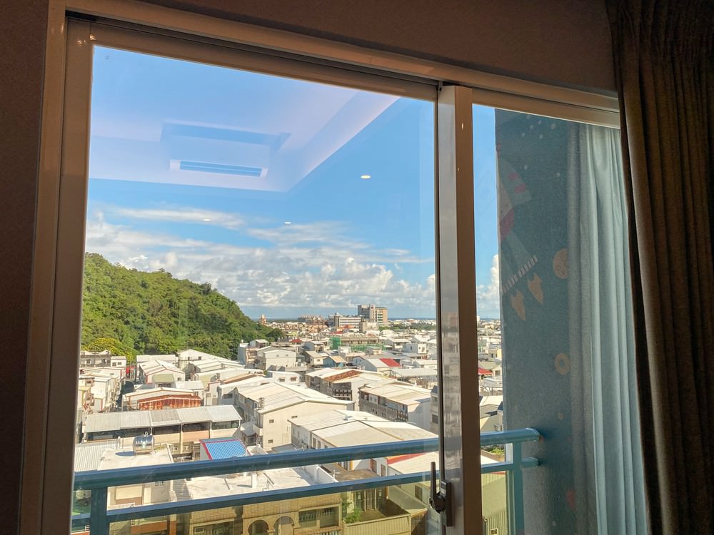 台東住宿推薦|鐵道旅驛追球日誌 無人機光雕音樂會 美娥海鮮必吃 逐浪海景咖啡看海 三天兩夜家族親子旅遊 - 第38張圖 台東住宿推薦|鐵道旅驛追球日誌 無人機光雕音樂會 美娥海鮮必吃 逐浪海景咖啡看海 三天兩夜家族親子旅遊