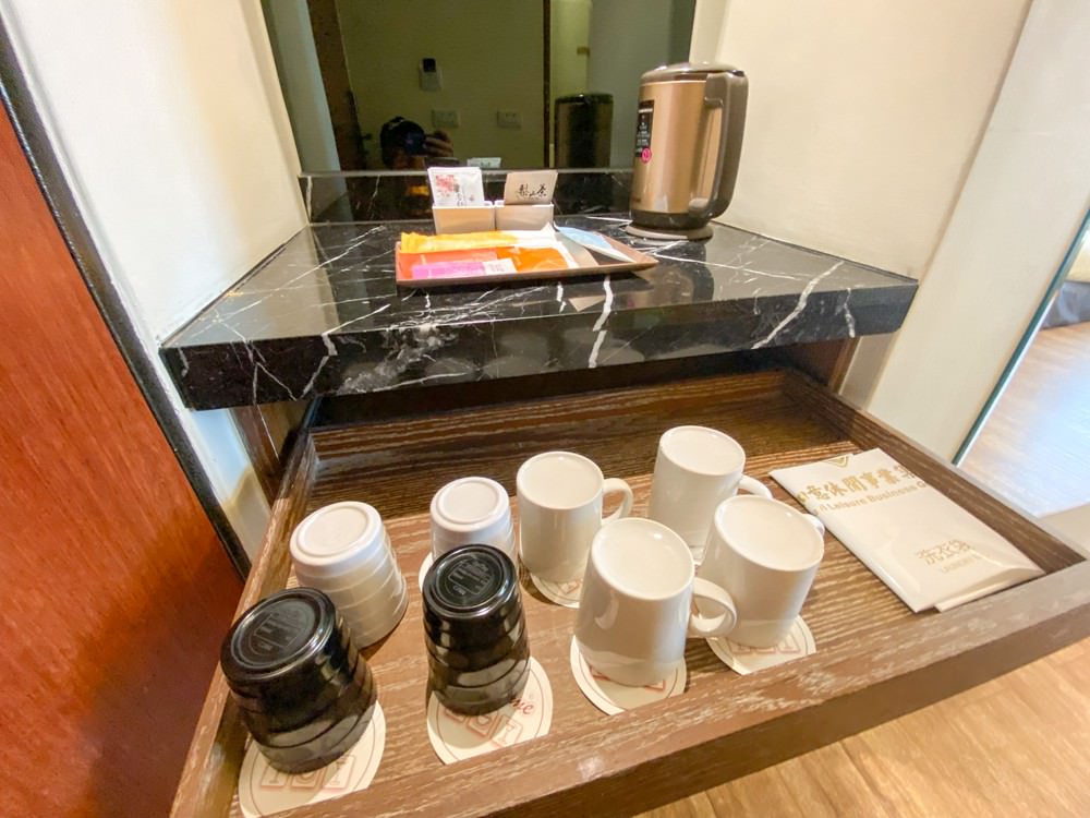 台東住宿推薦｜太陽升起的地方 太麻里曙光渡假 初鹿之境 夜探小野柳 排灣族部落豐收祭 太麻里平交道 多良車站 三天兩夜家族親子旅遊