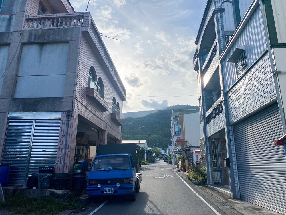 台東住宿推薦｜太陽升起的地方 太麻里曙光渡假 初鹿之境 夜探小野柳 排灣族部落豐收祭 太麻里平交道 多良車站 三天兩夜家族親子旅遊