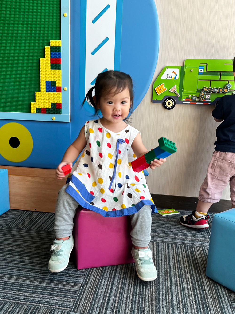 台東住宿推薦|鐵道旅驛追球日誌 無人機光雕音樂會 美娥海鮮必吃 逐浪海景咖啡看海 三天兩夜家族親子旅遊 - 第17張圖 台東住宿推薦|鐵道旅驛追球日誌 無人機光雕音樂會 美娥海鮮必吃 逐浪海景咖啡看海 三天兩夜家族親子旅遊