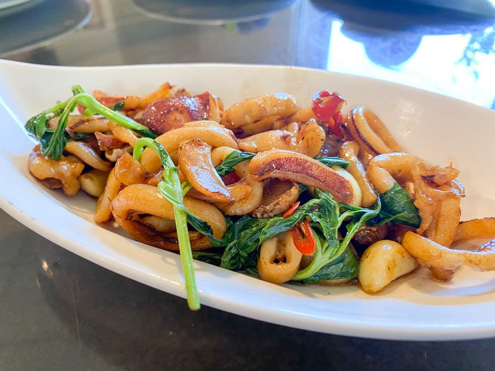 台東住宿推薦|鐵道旅驛追球日誌 無人機光雕音樂會 美娥海鮮必吃 逐浪海景咖啡看海 三天兩夜家族親子旅遊 - 第14張圖 台東住宿推薦|鐵道旅驛追球日誌 無人機光雕音樂會 美娥海鮮必吃 逐浪海景咖啡看海 三天兩夜家族親子旅遊