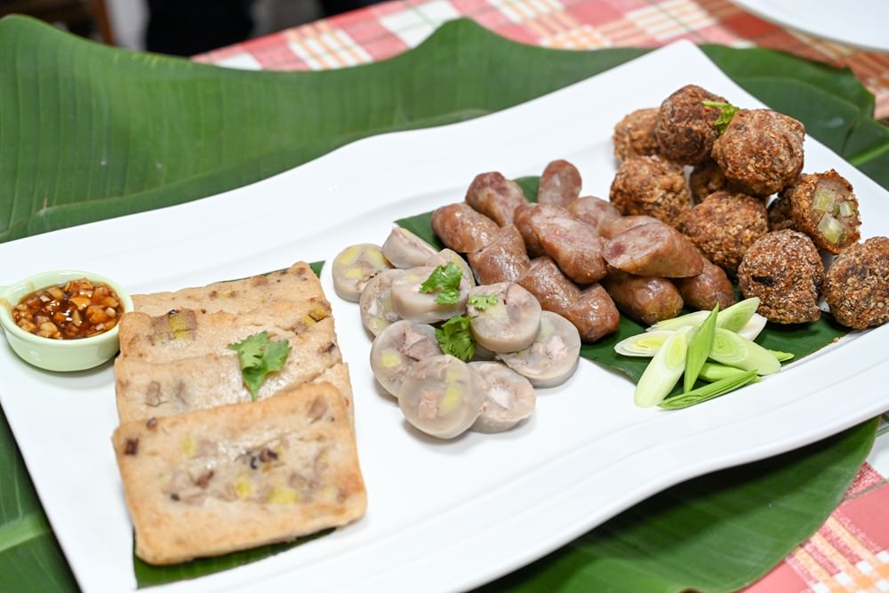 屏東萬丹共學趣｜親子一日旅遊推薦，必吃馬卡龍紅豆餅、萬丹古早味綠蕉美食、臭豆腐配精品咖啡，竹林有機農場羅勒洗顏慕斯DIY、丹醇研選牧場鮮乳!