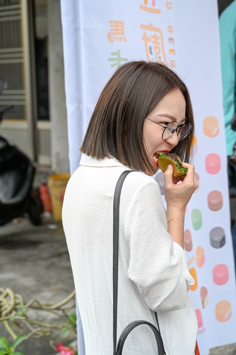 屏東萬丹共學趣｜親子一日旅遊推薦，必吃馬卡龍紅豆餅、萬丹古早味綠蕉美食、臭豆腐配精品咖啡，竹林有機農場羅勒洗顏慕斯DIY、丹醇研選牧場鮮乳!