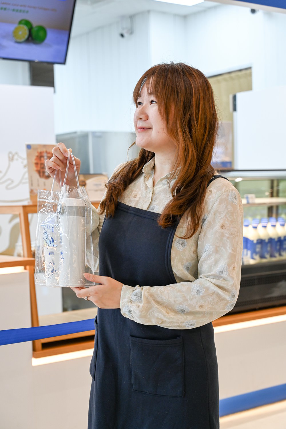 屏東萬丹共學趣｜親子一日旅遊推薦，必吃馬卡龍紅豆餅、萬丹古早味綠蕉美食、臭豆腐配精品咖啡，竹林有機農場羅勒洗顏慕斯DIY、丹醇研選牧場鮮乳!