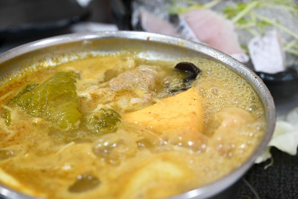 高雄鍋物推薦|喜憨兒鍋物料理 澎湃海陸總匯 六種湯底任選 自助吧 全新裝潢個人鍋 親子友善餐廳 高雄聯萌巨萌角色直擊 - 第35張圖 高雄鍋物推薦|喜憨兒鍋物料理 澎湃海陸總匯 六種湯底任選 自助吧 全新裝潢個人鍋 親子友善餐廳 高雄聯萌巨萌角色直擊