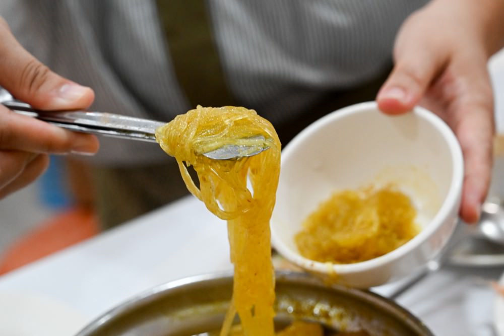 高雄鍋物推薦|喜憨兒鍋物料理 澎湃海陸總匯 六種湯底任選 自助吧 全新裝潢個人鍋 親子友善餐廳 高雄聯萌巨萌角色直擊 - 第41張圖 高雄鍋物推薦|喜憨兒鍋物料理 澎湃海陸總匯 六種湯底任選 自助吧 全新裝潢個人鍋 親子友善餐廳 高雄聯萌巨萌角色直擊