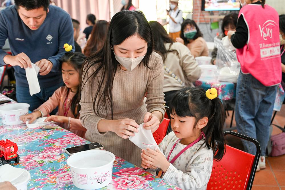 屏東親子旅遊景點｜六堆客家文化園區 客家米食DIY &手洗愛玉，六堆好味緒報名中! 單車漫遊、賞螢露營、遊憩沙坑、小星球兒童館、展覽與文化體驗，讓我們一同走訪六堆好所在!