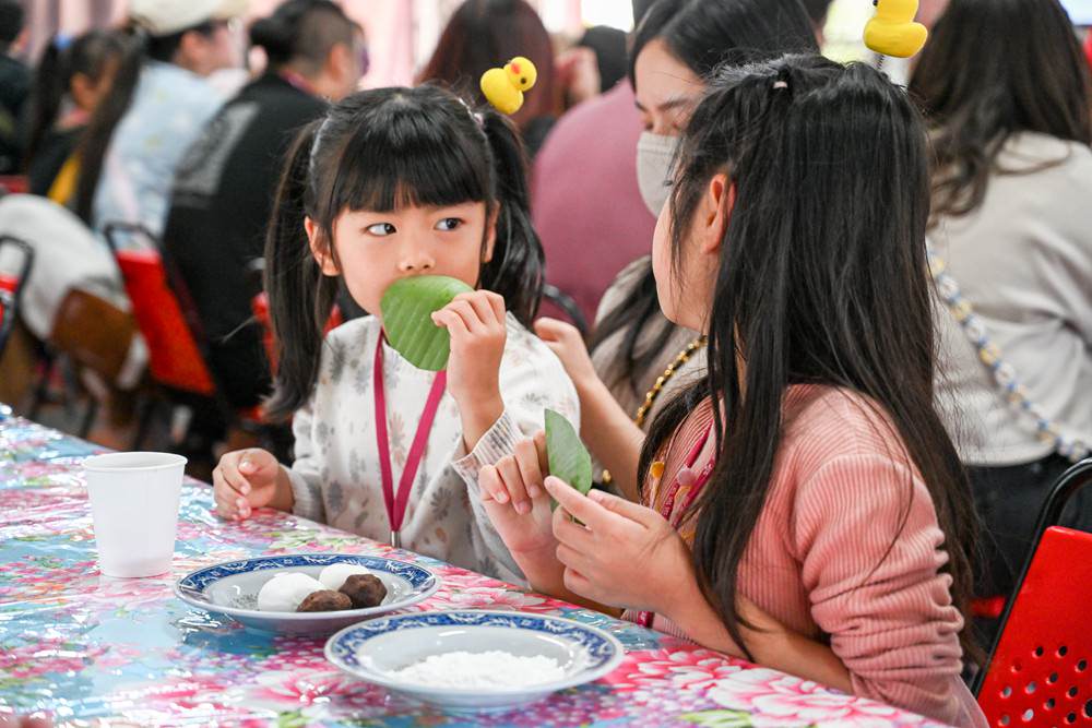 屏東親子旅遊景點｜六堆客家文化園區 客家米食DIY &手洗愛玉，六堆好味緒報名中! 單車漫遊、賞螢露營、遊憩沙坑、小星球兒童館、展覽與文化體驗，讓我們一同走訪六堆好所在!