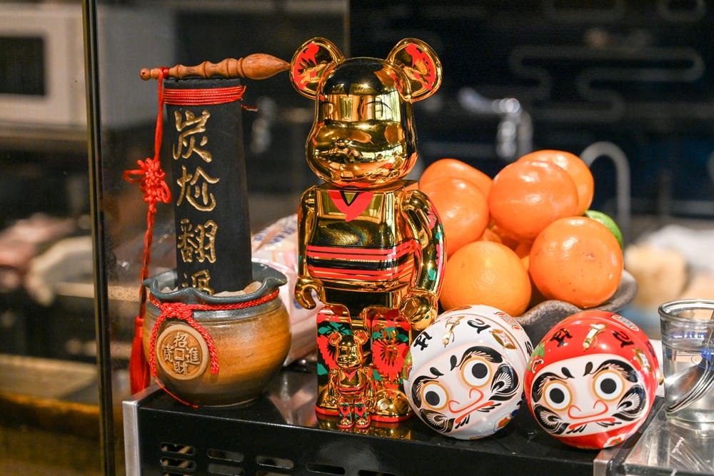 高雄楠梓美食|鯨炭吉串燒居酒屋,生日派對餐廳 浮誇日式料理,令人驚豔的手釣海魚兩吃! 嚴選串燒搭配生啤太過癮 ,上百種日本料理上上選! - 第37張圖 高雄楠梓美食|鯨炭吉串燒居酒屋,生日派對餐廳 浮誇日式料理,令人驚豔的手釣海魚兩吃! 嚴選串燒搭配生啤太過癮 ,上百種日本料理上上選!