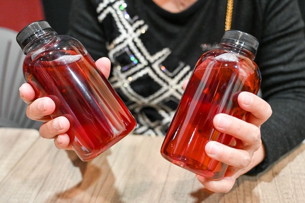 高雄麻辣小吃推薦｜「天府將 麻辣乾鍋」搭秘製酸梅湯最對味! 三民區建工美食，麻辣煲、經典特色小吃，高雄新開幕!