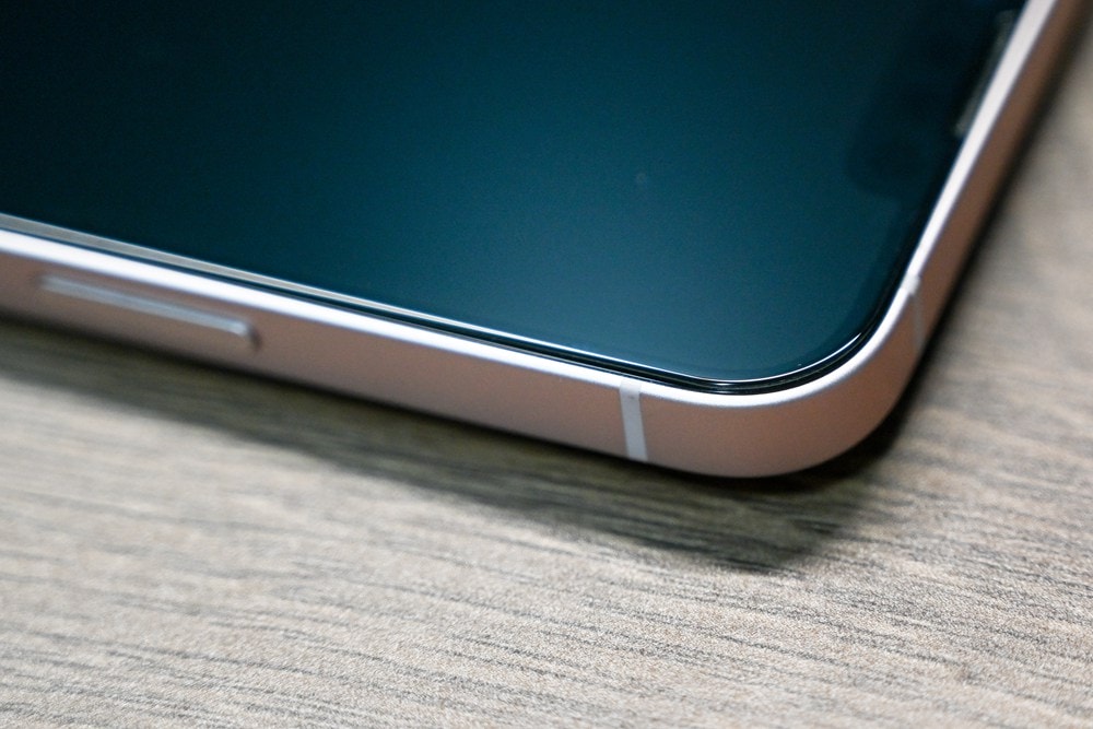 iPhone螢幕保護貼推薦 | 佳佳貼 Jia plus 無色藍光玻璃保護貼 高鋁矽玻璃硬度9H,壓邊實測50KG以上,降低藍光也能維持真實色彩! - 第12張圖 iPhone螢幕保護貼推薦 | 佳佳貼 Jia plus 無色藍光玻璃保護貼 高鋁矽玻璃硬度9H,壓邊實測50KG以上,降低藍光也能維持真實色彩!