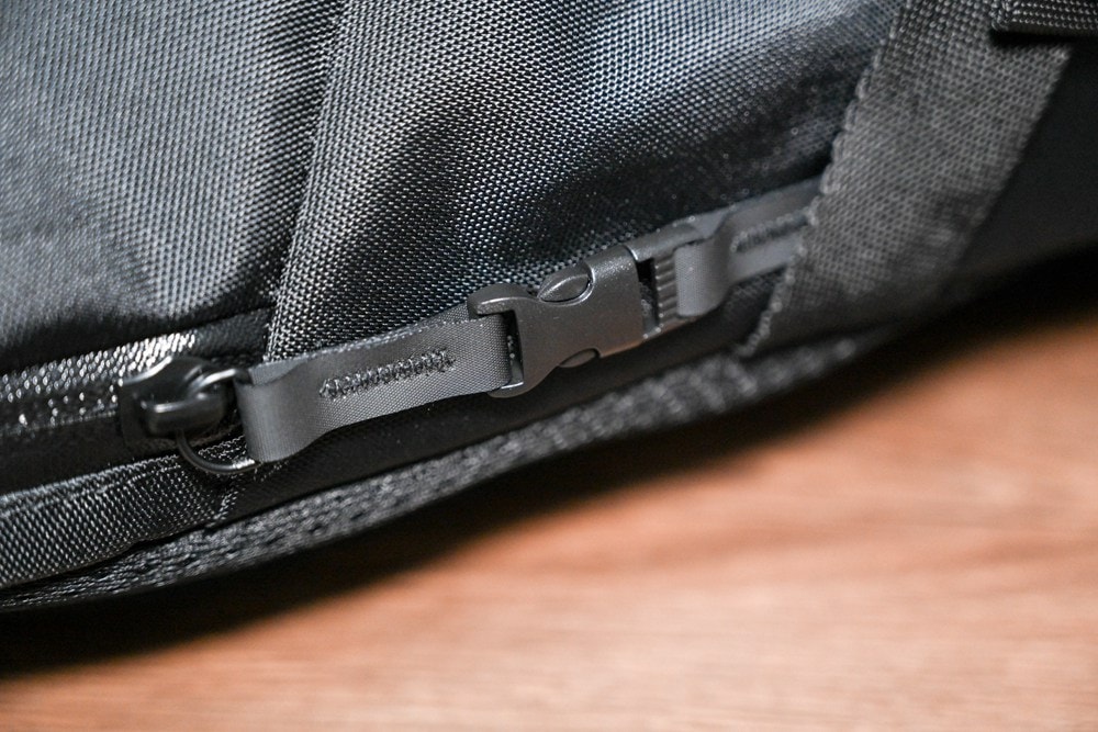 Targus Terra 環保電腦後背包，可收納15-16吋筆電，戶外探索附背包防雨罩，23L日常生活旅行!