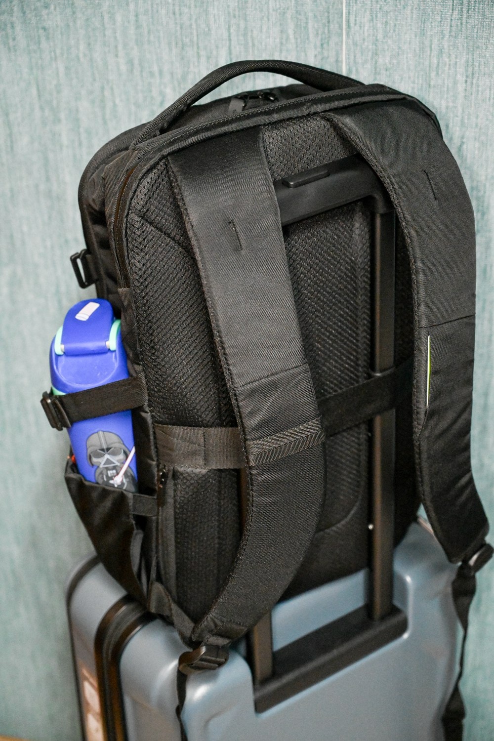 Targus Terra 環保電腦後背包，可收納15-16吋筆電，戶外探索附背包防雨罩，23L日常生活旅行!