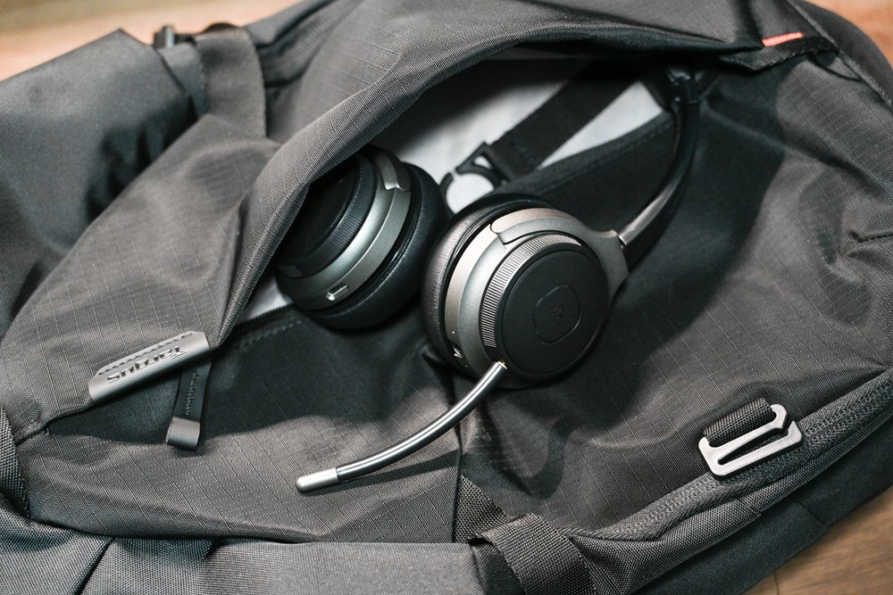 Targus Terra 環保電腦後背包，可收納15-16吋筆電，戶外探索附背包防雨罩，23L日常生活旅行!