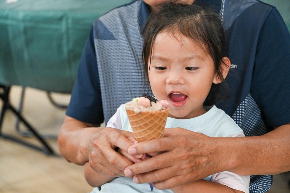 屏東可可巧克力園區半日遊 | 親子摘果體驗、可可冰淇淋&多肉療癒植栽DIY，可可覓境咖啡廳 濃濃可可冰沙、可可風味套餐，屏東旅遊景點半日遊!