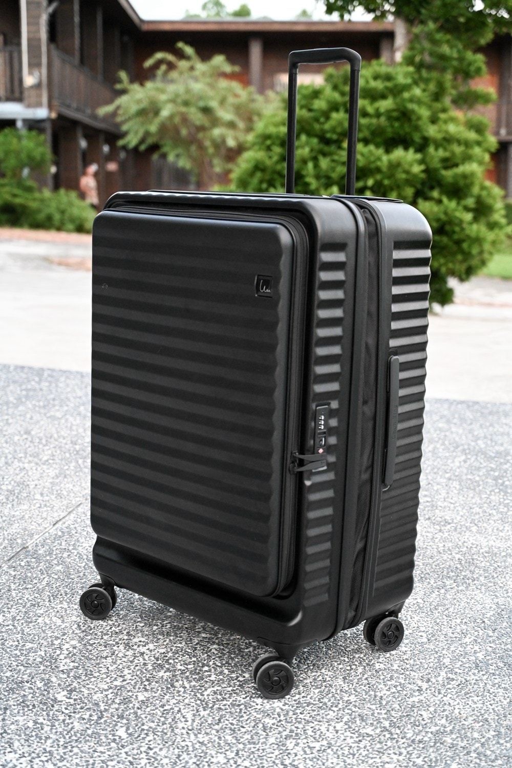 行李箱 登機箱 開箱 | With Me前開上掀波卡箱,五大精選特色強力推薦!行李超能裝、攤開好輕鬆,四天三夜旅行就靠它! - 第25張圖 行李箱 登機箱 開箱 | With Me前開上掀波卡箱,五大精選特色強力推薦!行李超能裝、攤開好輕鬆,四天三夜旅行就靠它!