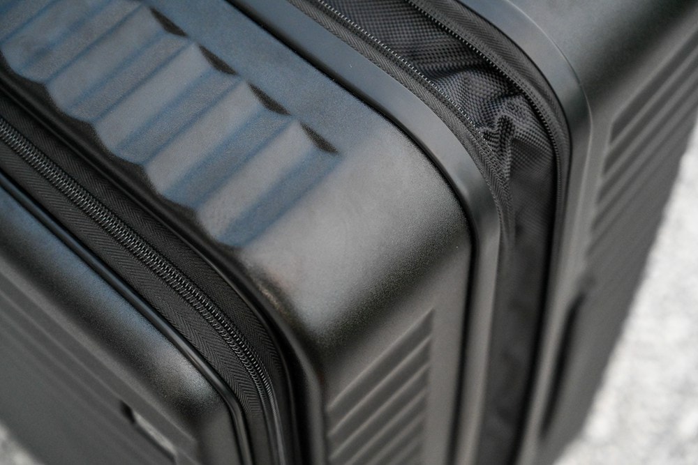 行李箱 登機箱 開箱 | With Me前開上掀波卡箱,五大精選特色強力推薦!行李超能裝、攤開好輕鬆,四天三夜旅行就靠它! - 第20張圖 行李箱 登機箱 開箱 | With Me前開上掀波卡箱,五大精選特色強力推薦!行李超能裝、攤開好輕鬆,四天三夜旅行就靠它!