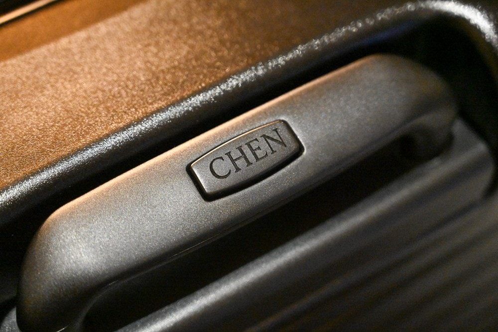 行李箱 登機箱 開箱 | With Me前開上掀波卡箱，五大精選特色強力推薦!行李超能裝、攤開好輕鬆，四天三夜旅行就靠它!