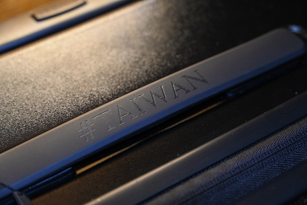 行李箱 登機箱 開箱 | With Me前開上掀波卡箱,五大精選特色強力推薦!行李超能裝、攤開好輕鬆,四天三夜旅行就靠它! - 第23張圖 行李箱 登機箱 開箱 | With Me前開上掀波卡箱,五大精選特色強力推薦!行李超能裝、攤開好輕鬆,四天三夜旅行就靠它!