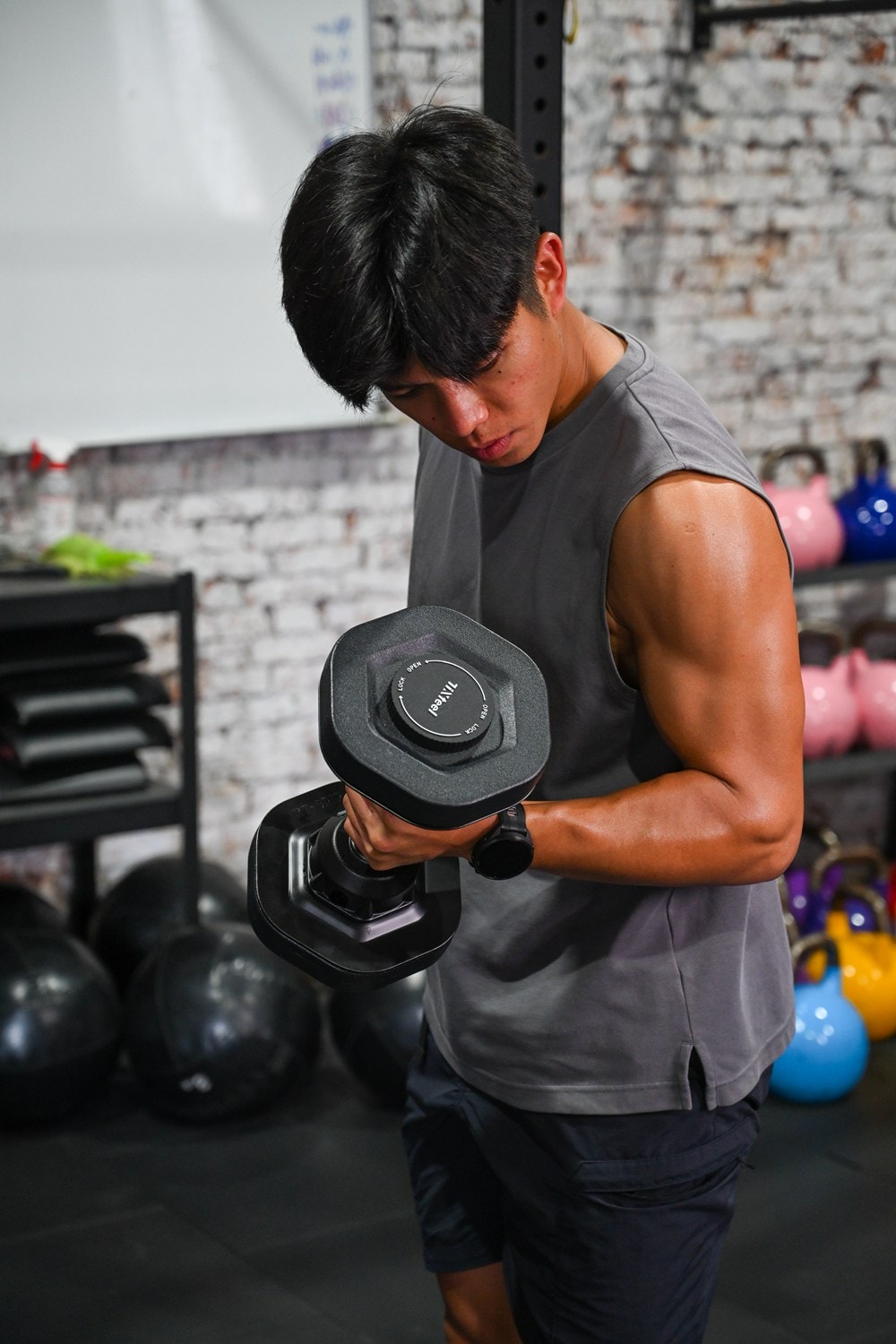 健身器材開箱 | Tixteel-XT-GRIP(23公斤組) 快鎖組合式啞鈴+長槓轉換套件+壺鈴轉換器,可調式啞鈴居家健身,新手用到變老手! - 第16張圖 健身器材開箱 | Tixteel-XT-GRIP(23公斤組) 快鎖組合式啞鈴+長槓轉換套件+壺鈴轉換器,可調式啞鈴居家健身,新手用到變老手!