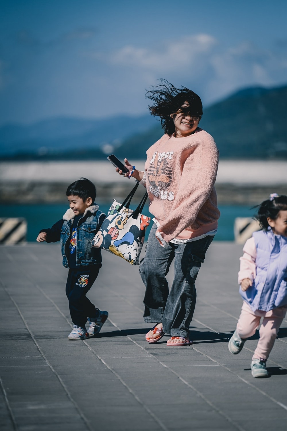 冬日裡的恆春半島落山風，漫步看海美術館，感受大自然之美!