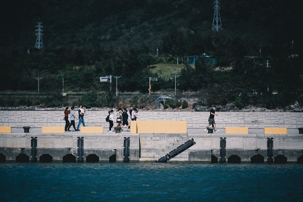 冬日裡的恆春半島落山風，漫步看海美術館，感受大自然之美!