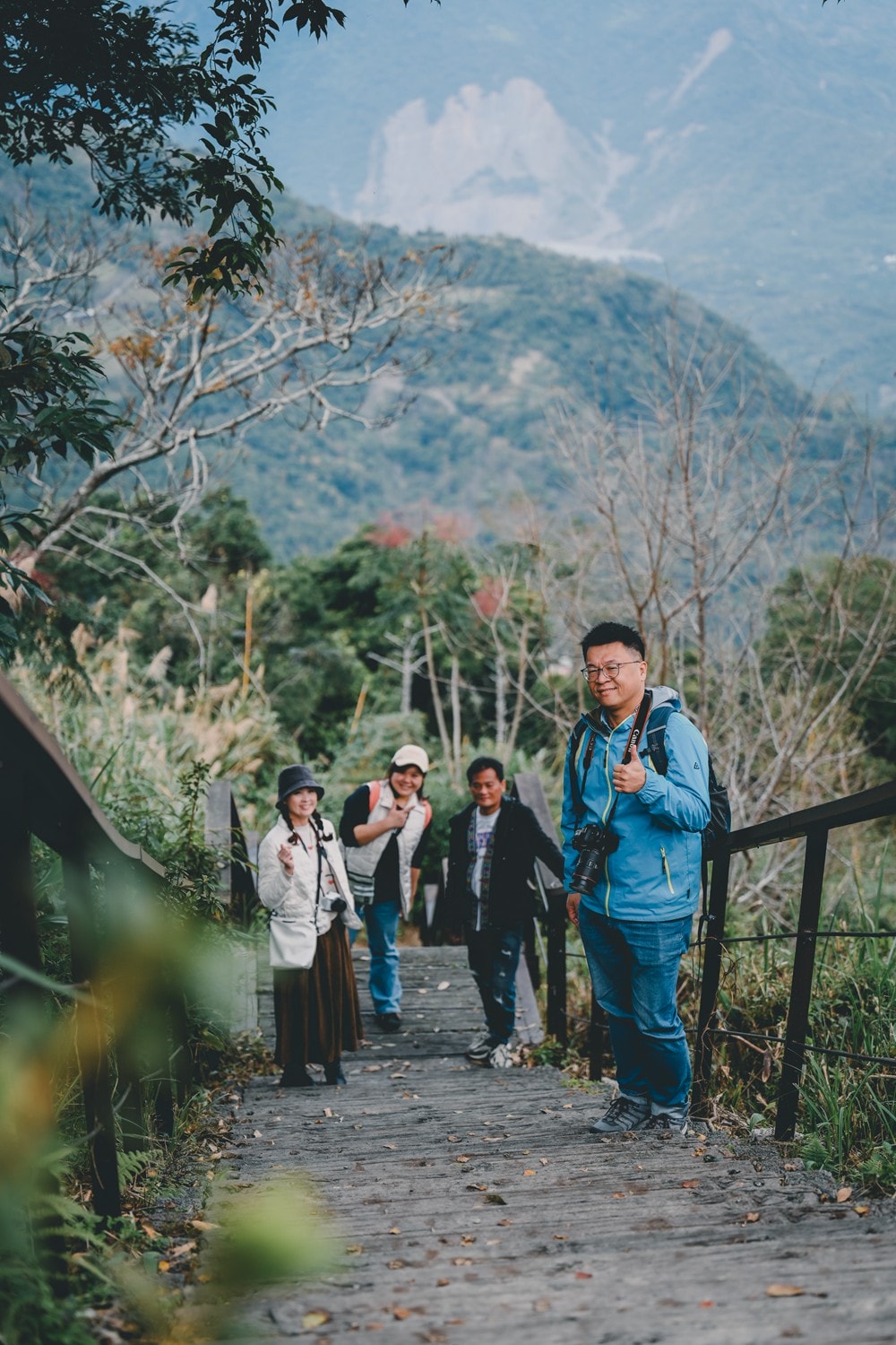 高雄桃源櫻花季開跑 寶山二集團「櫻前線」，二日遊【美拍美食景點特報】，梅園野營秘境、山籟愛玉館、南橫飲食店、梅山吊橋，一起相約賞櫻賞梅!