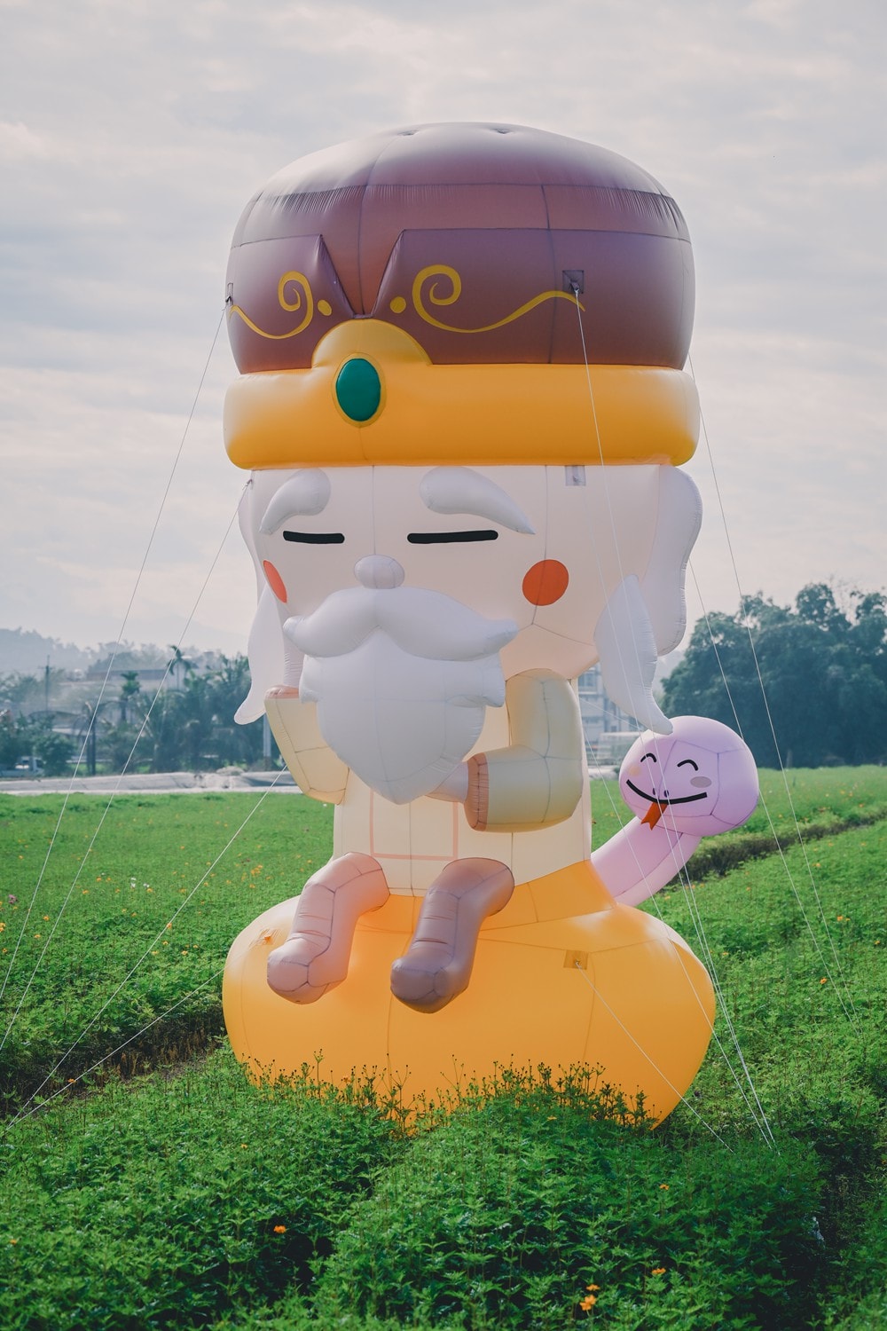 高雄美濃花海彩繪大地 賞花逛新春文創市集 ,阿弟牯阿妹妹、摩艾、凌波仙子、夢迴伯公 美拍景點,客家小炒、水磨豆花 美味私房,探訪藏金天目釉技藝 陶木漆藝術手作工坊! - 第20張圖 高雄美濃花海彩繪大地 賞花逛新春文創市集 ,阿弟牯阿妹妹、摩艾、凌波仙子、夢迴伯公 美拍景點,客家小炒、水磨豆花 美味私房,探訪藏金天目釉技藝 陶木漆藝術手作工坊!