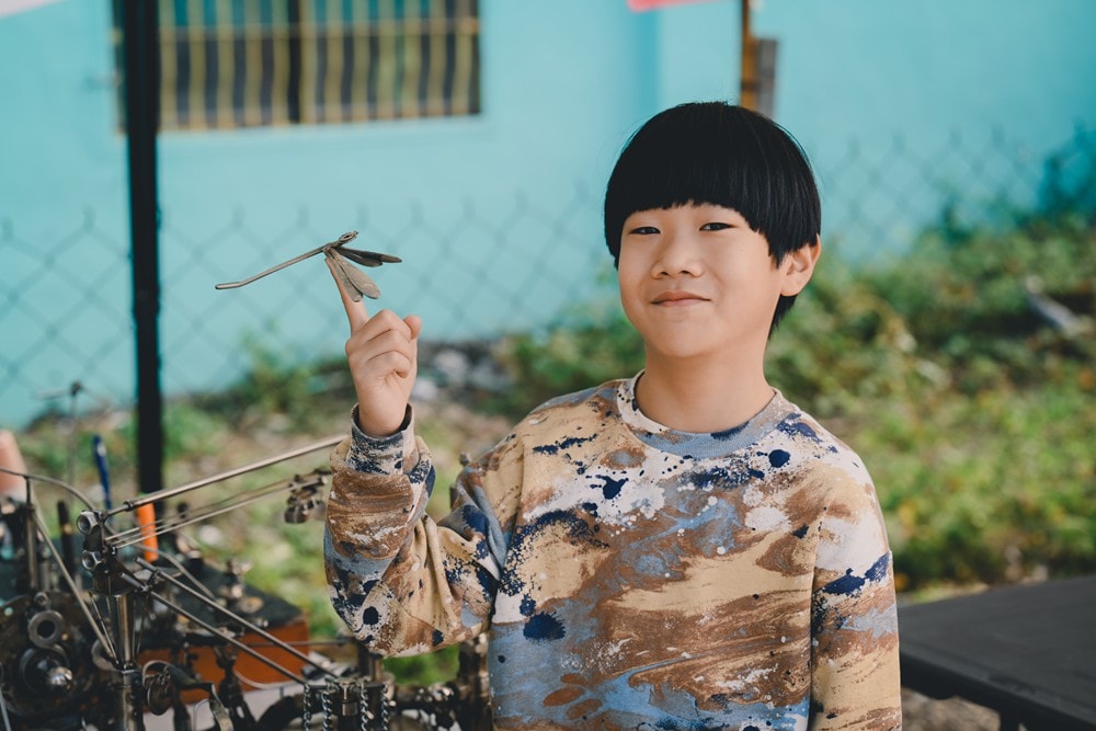 高雄美濃花海彩繪大地 賞花逛新春文創市集 ,阿弟牯阿妹妹、摩艾、凌波仙子、夢迴伯公 美拍景點,客家小炒、水磨豆花 美味私房,探訪藏金天目釉技藝 陶木漆藝術手作工坊! - 第35張圖 高雄美濃花海彩繪大地 賞花逛新春文創市集 ,阿弟牯阿妹妹、摩艾、凌波仙子、夢迴伯公 美拍景點,客家小炒、水磨豆花 美味私房,探訪藏金天目釉技藝 陶木漆藝術手作工坊!