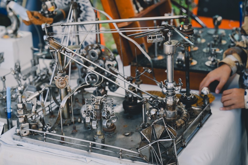 高雄美濃花海彩繪大地 賞花逛新春文創市集 ,阿弟牯阿妹妹、摩艾、凌波仙子、夢迴伯公 美拍景點,客家小炒、水磨豆花 美味私房,探訪藏金天目釉技藝 陶木漆藝術手作工坊! - 第34張圖 高雄美濃花海彩繪大地 賞花逛新春文創市集 ,阿弟牯阿妹妹、摩艾、凌波仙子、夢迴伯公 美拍景點,客家小炒、水磨豆花 美味私房,探訪藏金天目釉技藝 陶木漆藝術手作工坊!