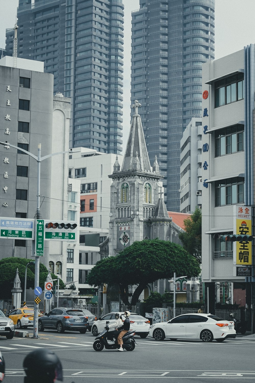 2025高雄冬日遊樂園，那年我們一起追的吉伊卡哇~烏薩其~小八，夜裡漫遊巴黎搭了N次!