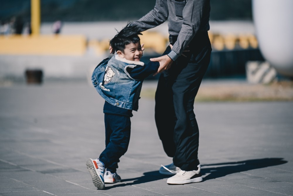 屏東車城一日遊 | 海口看海美術館吹落山風，四重溪悠客馬場騎馬趣，孩子們的戶外旅行體驗!