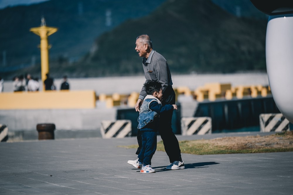 屏東車城一日遊 | 海口看海美術館吹落山風，四重溪悠客馬場騎馬趣，孩子們的戶外旅行體驗!