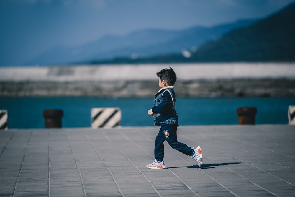 屏東車城一日遊 | 海口看海美術館吹落山風，四重溪悠客馬場騎馬趣，孩子們的戶外旅行體驗!