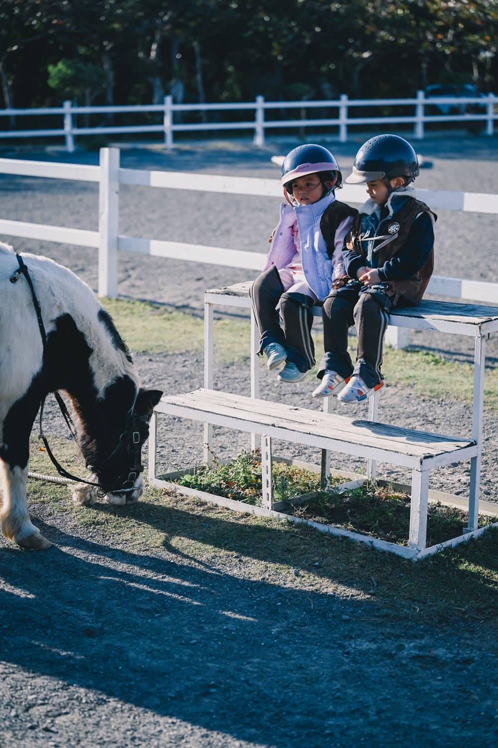屏東車城一日遊 | 海口看海美術館吹落山風，四重溪悠客馬場騎馬趣，孩子們的戶外旅行體驗!