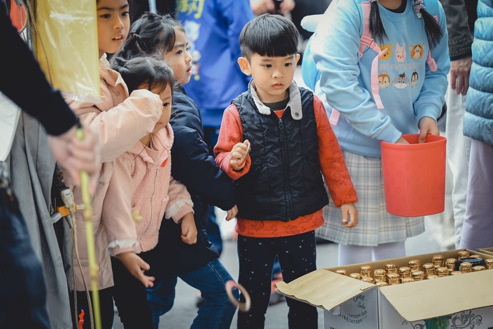 2025高雄冬日遊樂園，那年我們一起追的吉伊卡哇~烏薩其~小八，夜裡漫遊巴黎搭了N次!