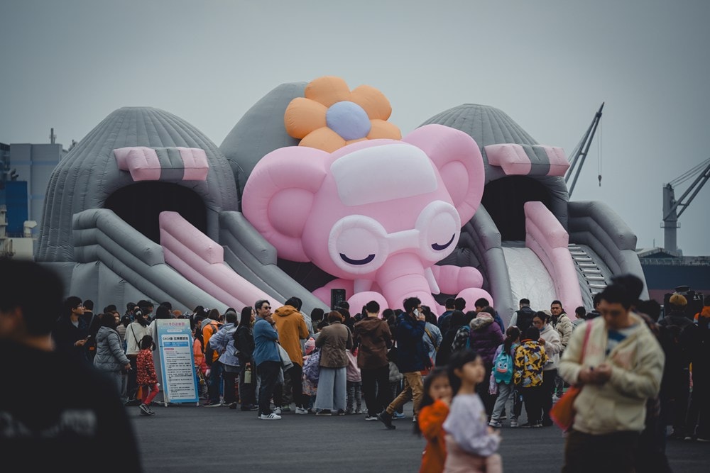 2025高雄冬日遊樂園，那年我們一起追的吉伊卡哇~烏薩其~小八，夜裡漫遊巴黎搭了N次!