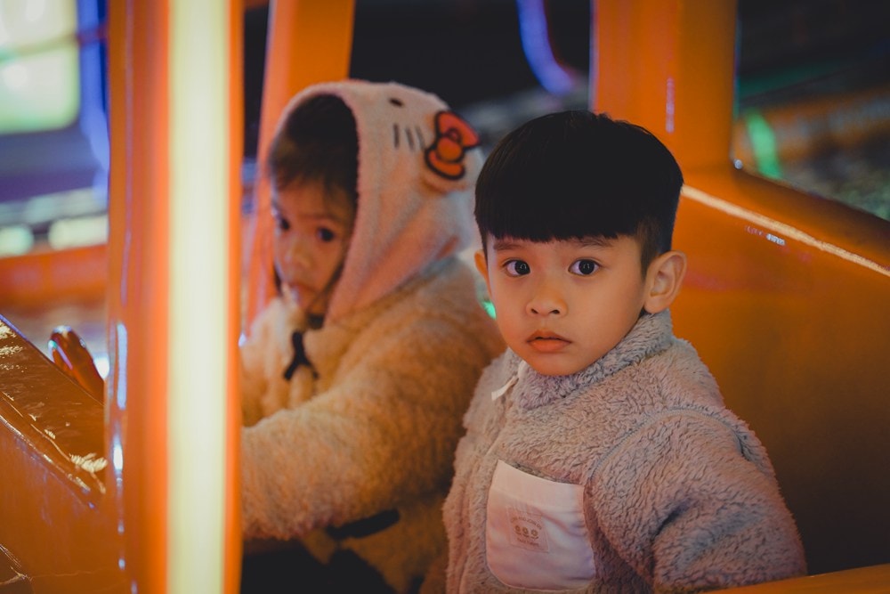 2025高雄冬日遊樂園，那年我們一起追的吉伊卡哇~烏薩其~小八，夜裡漫遊巴黎搭了N次!