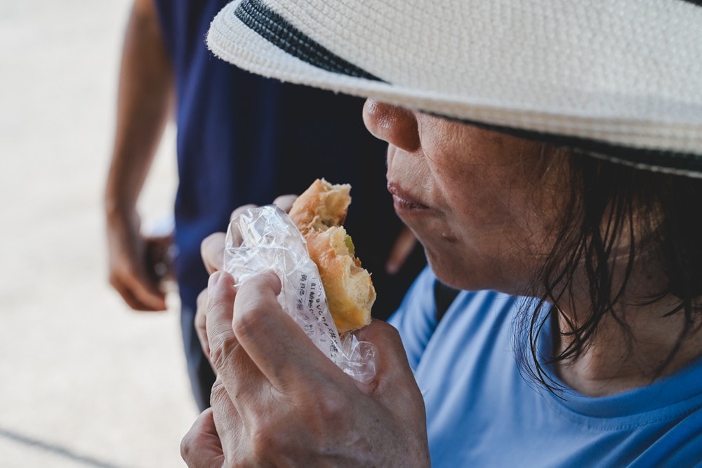 高雄週末&連續假日 免費親子水樂園！茂林SPA Line 山谷水樂園｜泡溫泉、10米超大型泳池、部落文化巡禮、歌舞表演、山水市集美食一次滿足!