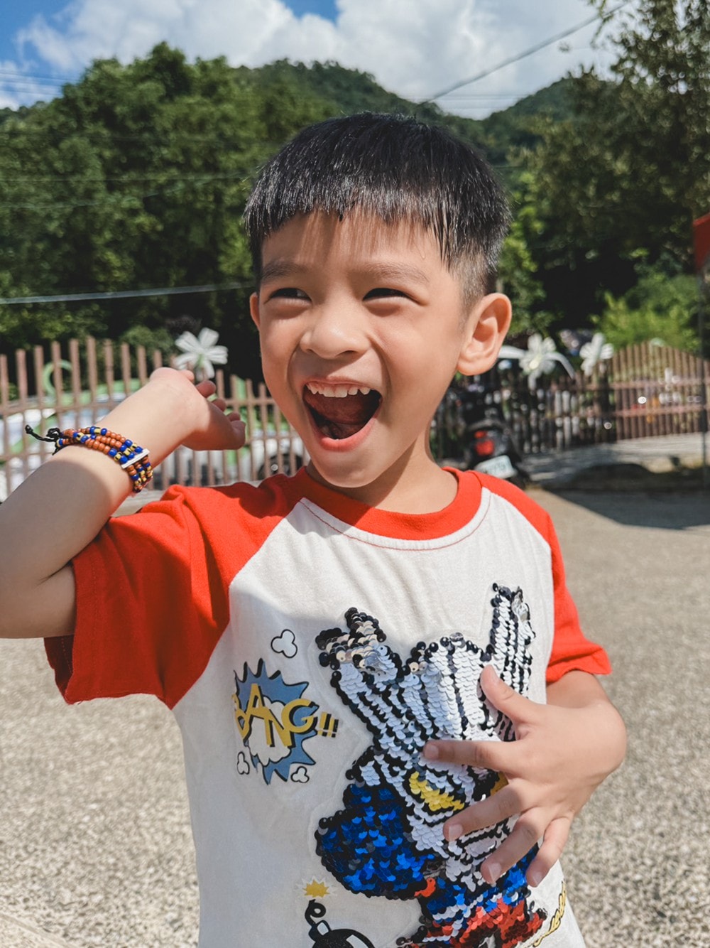 高雄週末&連續假日 免費親子水樂園！茂林SPA Line 山谷水樂園｜泡溫泉、10米超大型泳池、部落文化巡禮、歌舞表演、山水市集美食一次滿足!