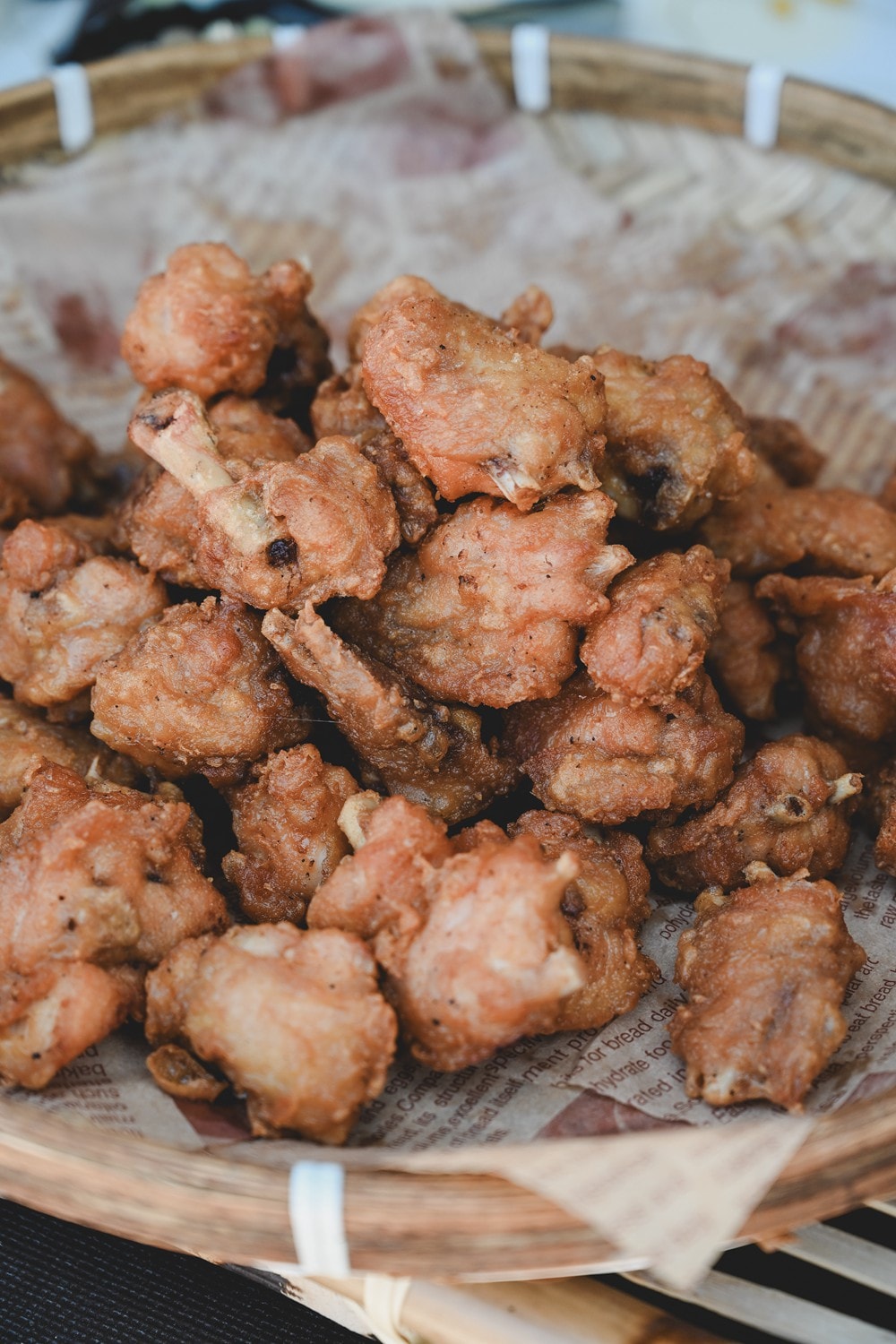 高雄週末&連續假日 免費親子水樂園！茂林SPA Line 山谷水樂園｜泡溫泉、10米超大型泳池、部落文化巡禮、歌舞表演、山水市集美食一次滿足!