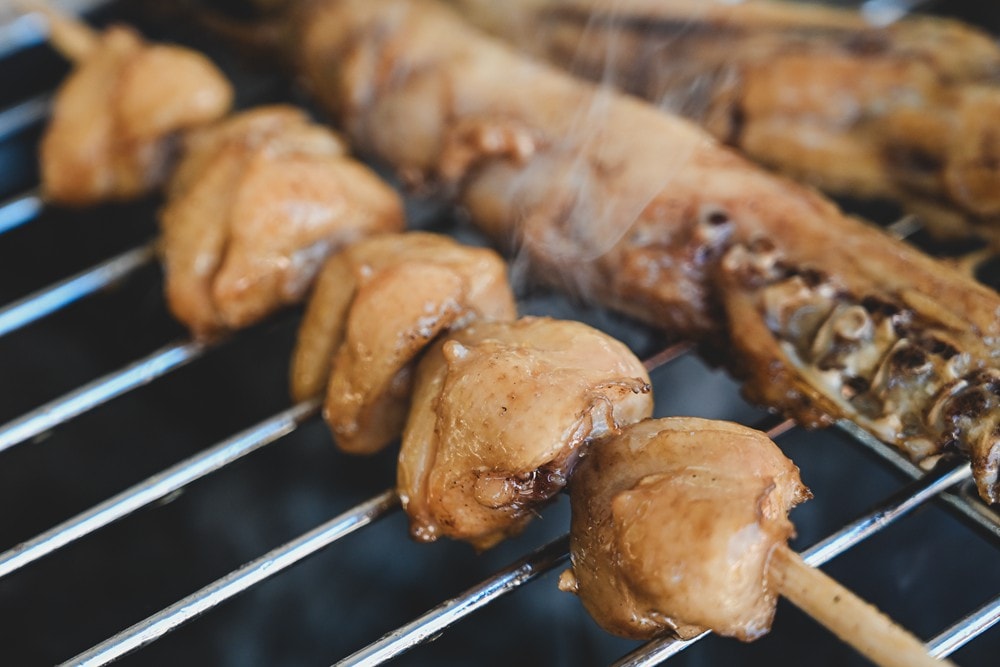 高雄週末&連續假日 免費親子水樂園！茂林SPA Line 山谷水樂園｜泡溫泉、10米超大型泳池、部落文化巡禮、歌舞表演、山水市集美食一次滿足!