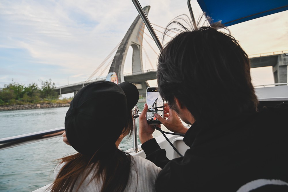 東港&大鵬灣|冬日小旅行 建議行程,在海口城鎮中,感受東港的人文、海味與自然之美! - 第95張圖 東港&大鵬灣|冬日小旅行 建議行程,在海口城鎮中,感受東港的人文、海味與自然之美!