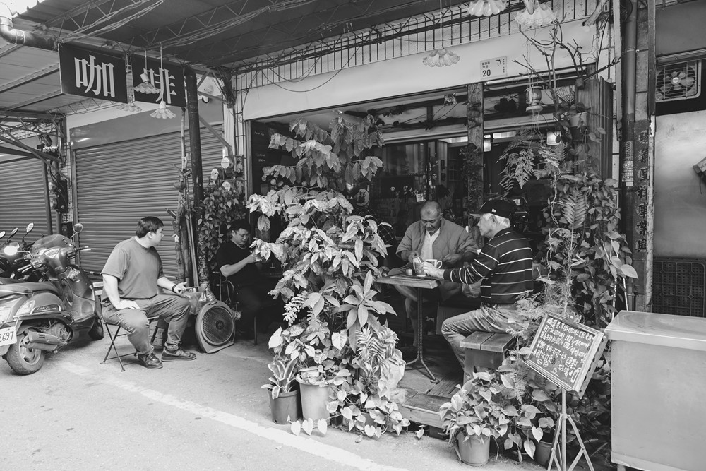 東港&大鵬灣｜冬日小旅行 建議行程，在海口城鎮中，感受東港的人文、海味與自然之美!