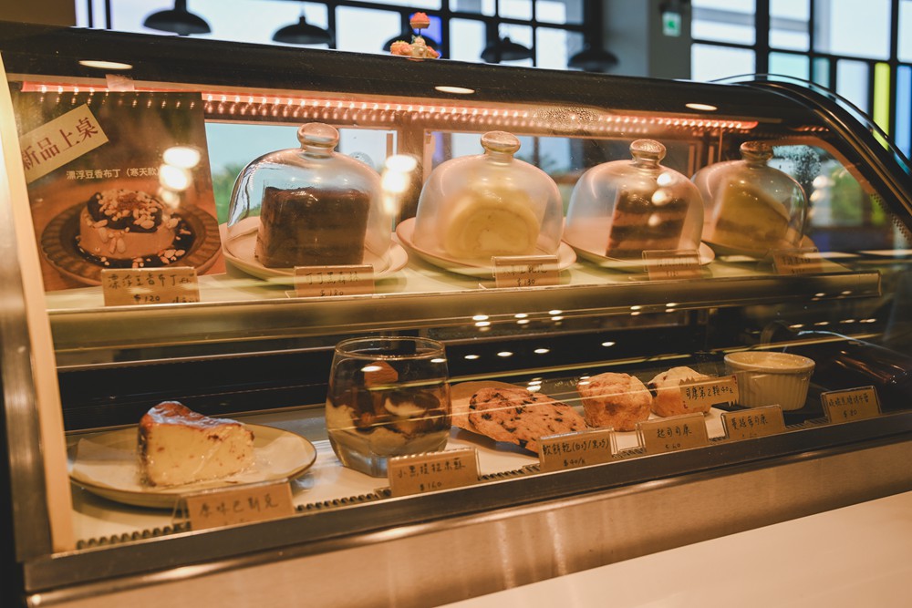 東港&大鵬灣｜冬日小旅行 建議行程，在海口城鎮中，感受東港的人文、海味與自然之美!